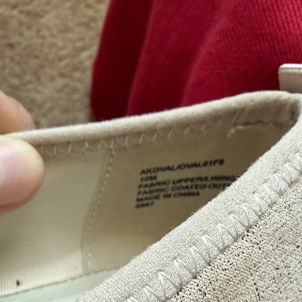 Anne Klein Women's Cream Flats - Picture 4 of 5